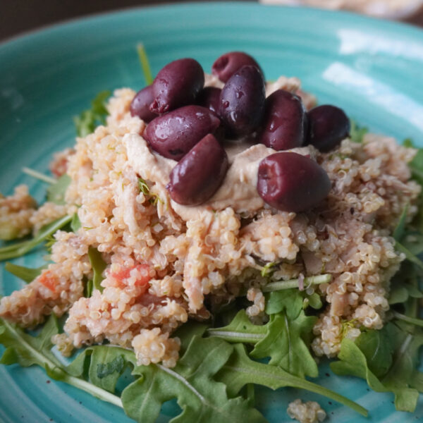 Mediterranean Quinoa Salad with Chicken